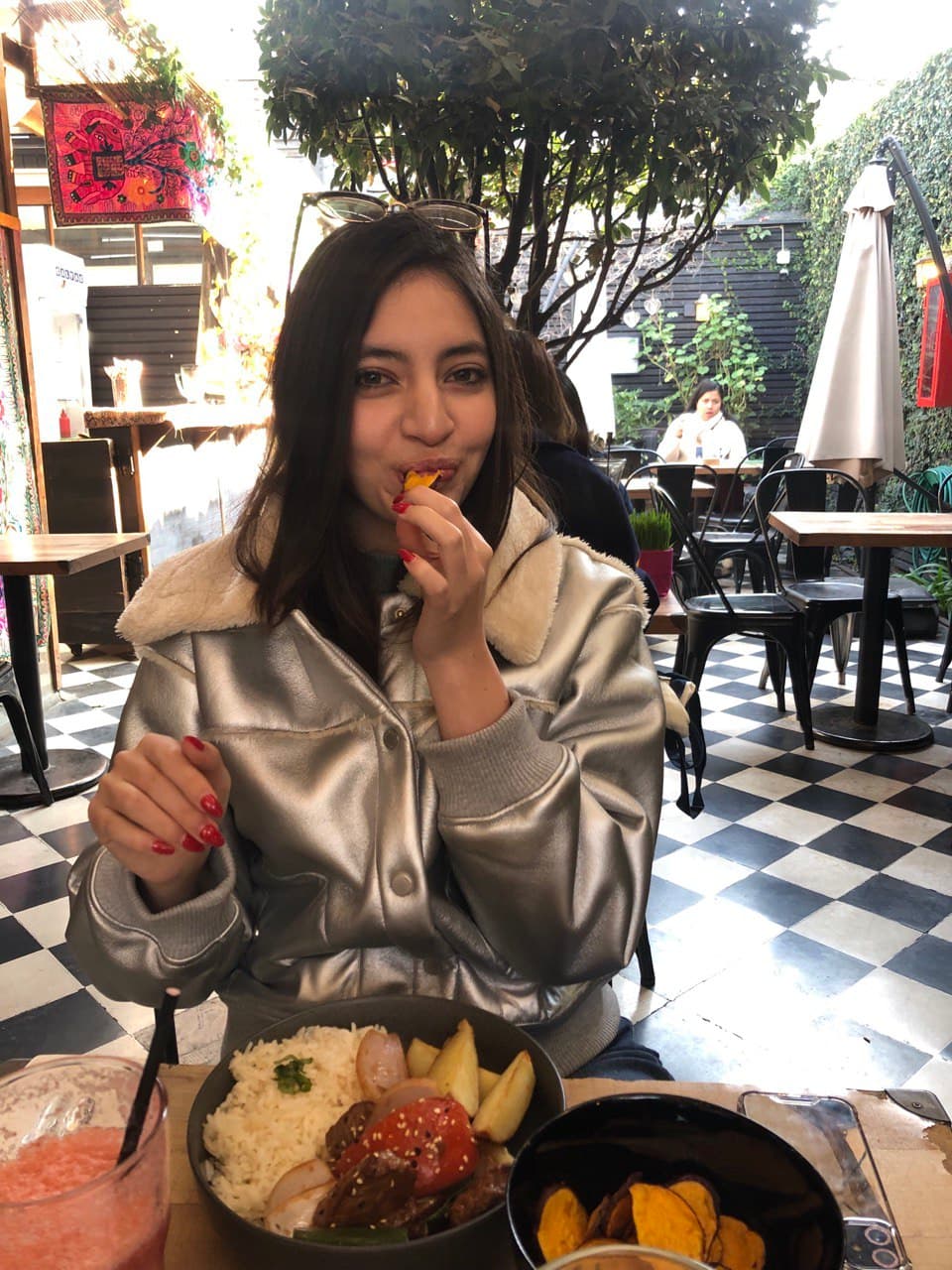 Alyson Bustamante photo 3