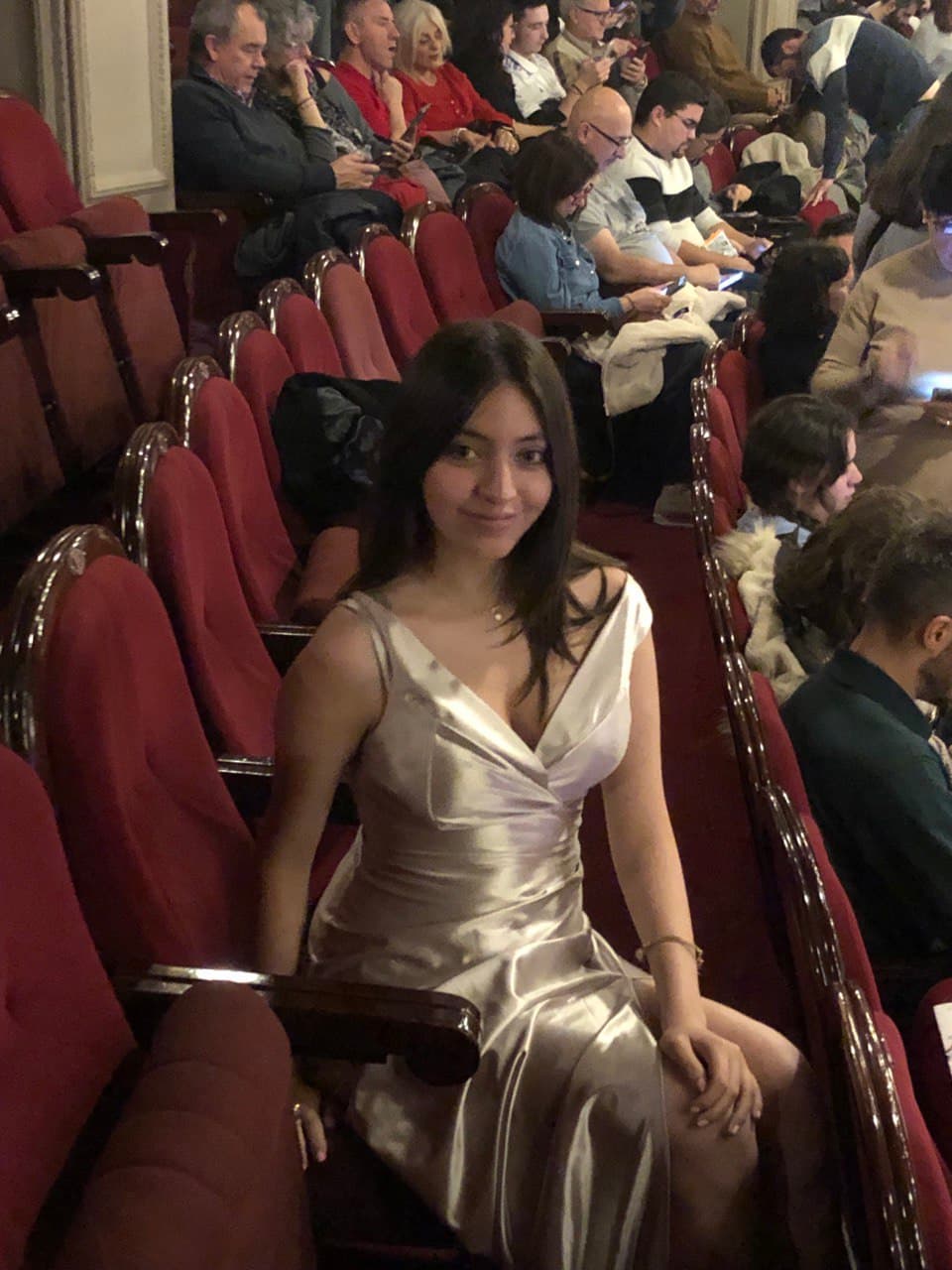 Alyson Bustamante photo 5